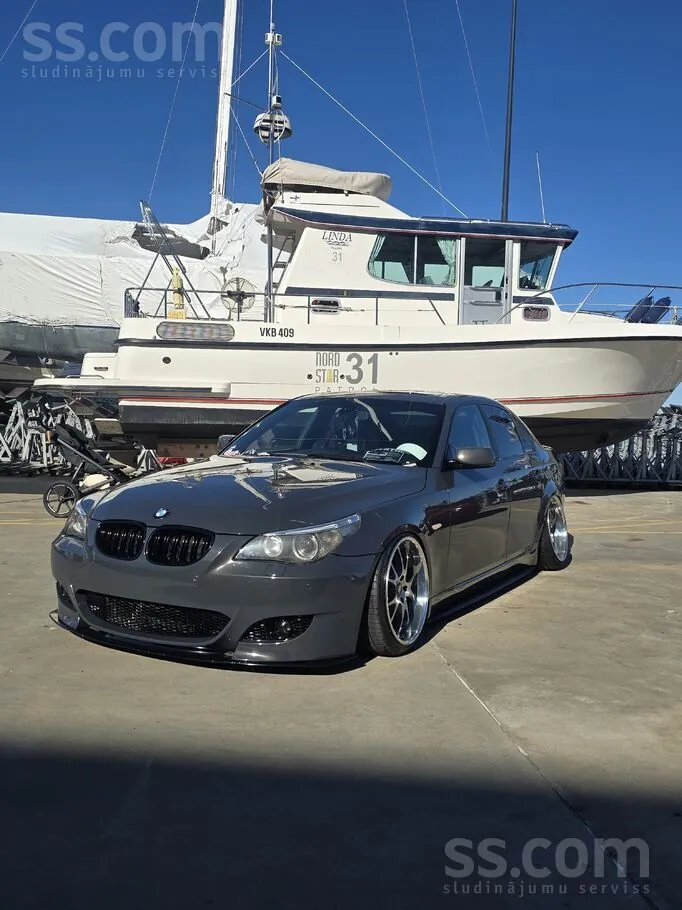 BMW 545