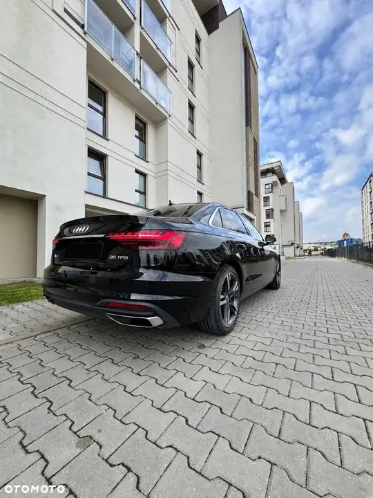 Audi A4 2022 photo 4