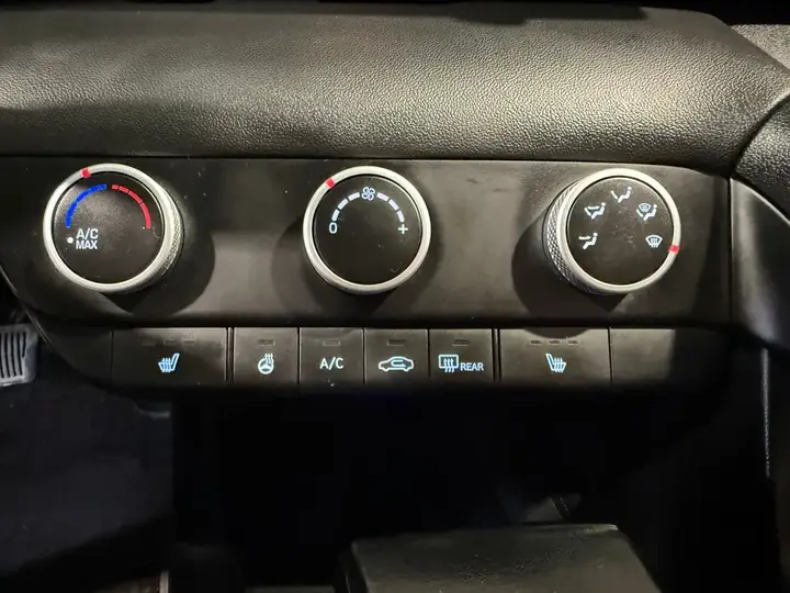 Hyundai Elantra 2023 photo 4