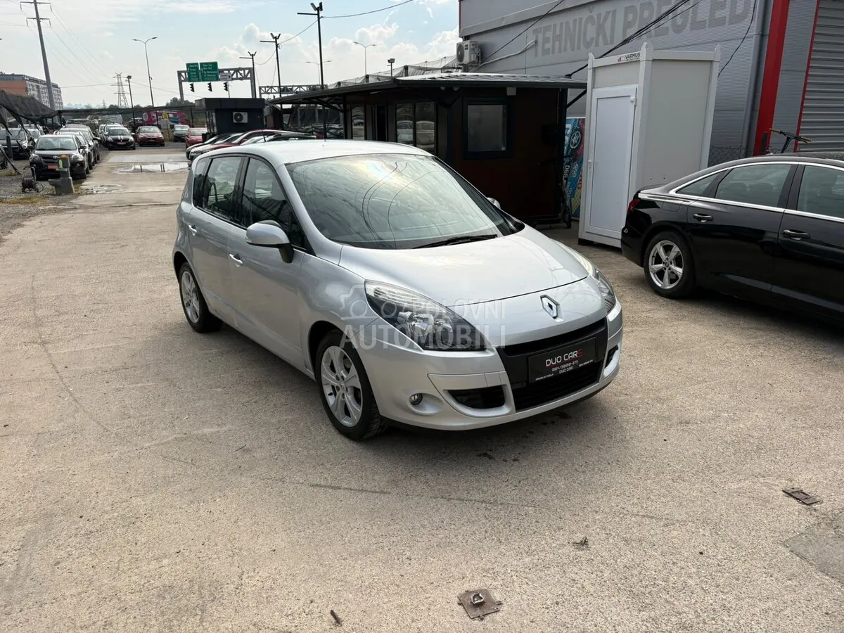 Renault Scenic 2011 photo 3