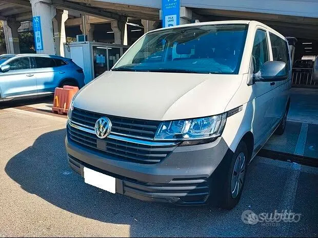 Volkswagen Transporter 2023 photo 3