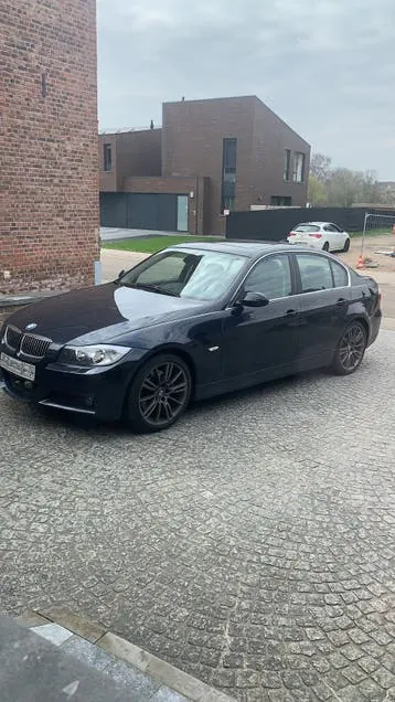 BMW 330I