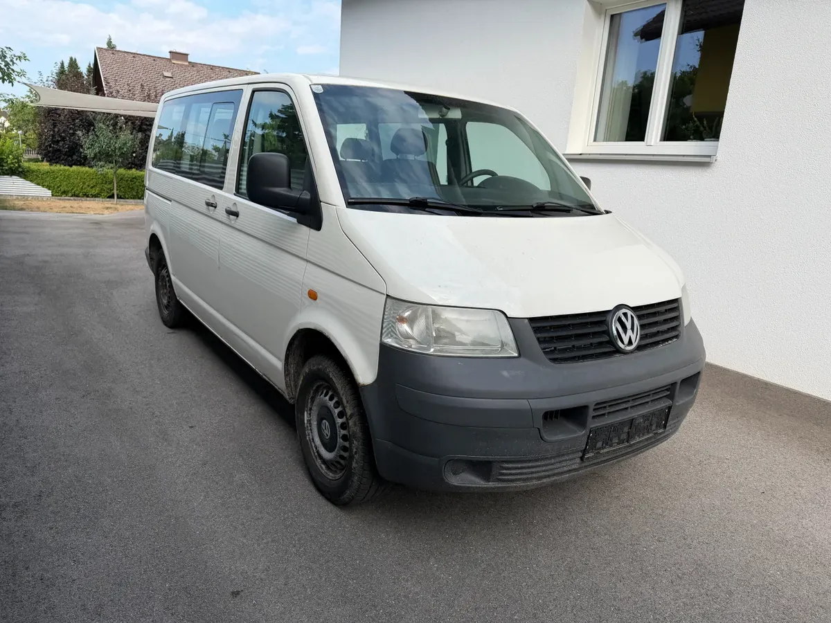 Volkswagen T5 2005 photo 2