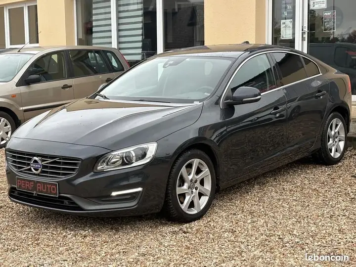 Volvo S60 2015 photo 3