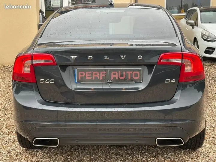 Volvo S60 2015 photo 5
