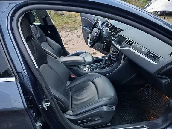 Citroen C5 2012 photo 3