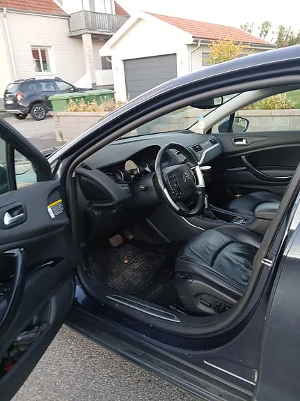 Citroen C5 2012 photo 4