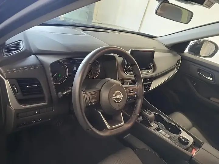 Nissan Rogue 2024 photo 2