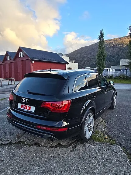 Audi Q7 2012 photo 5