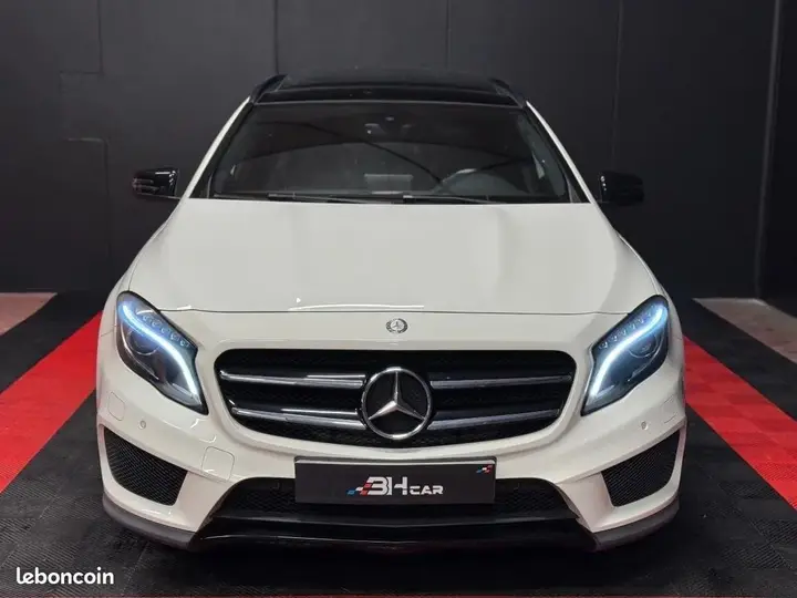 Mercedes-Benz Gla 2016 photo 2