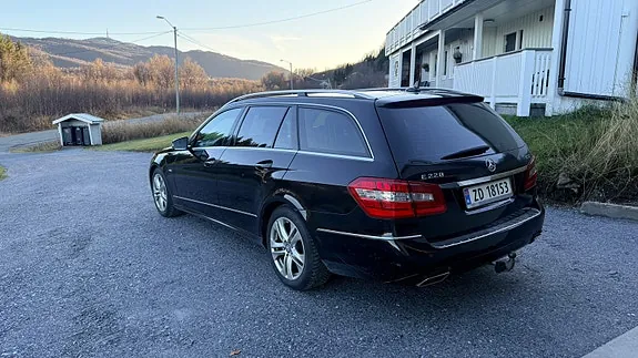 Mercedes-Benz E220 D 2011 photo 3