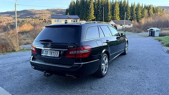 Mercedes-Benz E220 D 2011 photo 4