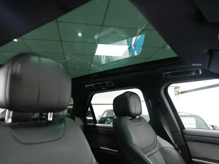 Land Rover Range Rover Sport 2025 photo 3