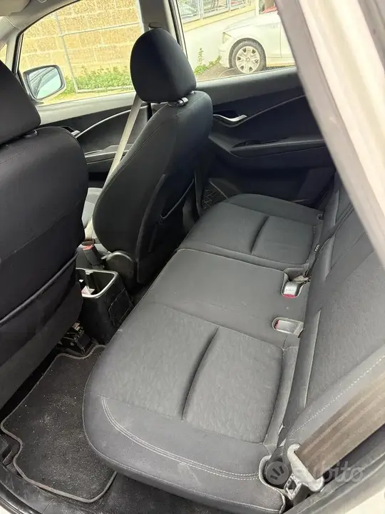 Hyundai Ix20 2014 photo 4