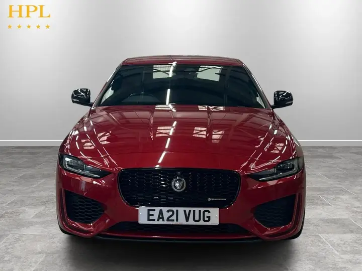 Jaguar Xe 2021 photo 2