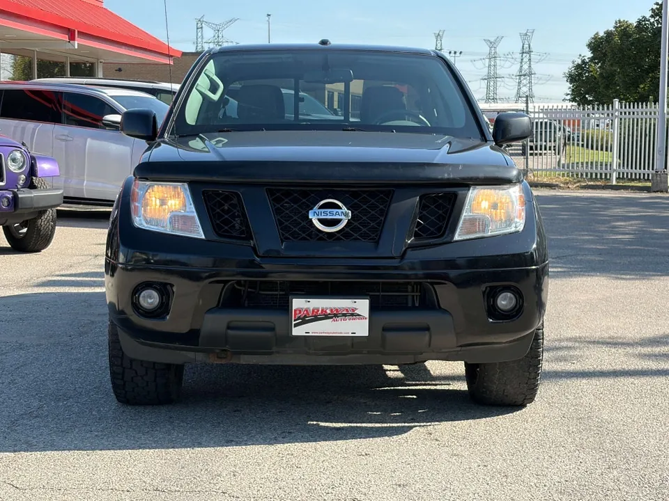 Nissan Frontier 2018 photo 2