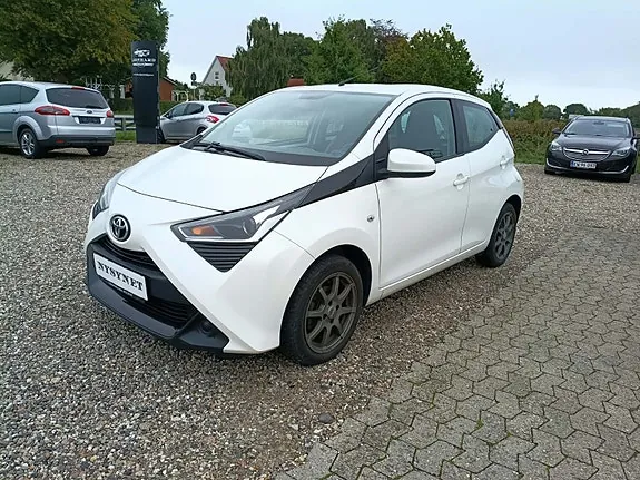 Toyota Aygo 2018 photo 2
