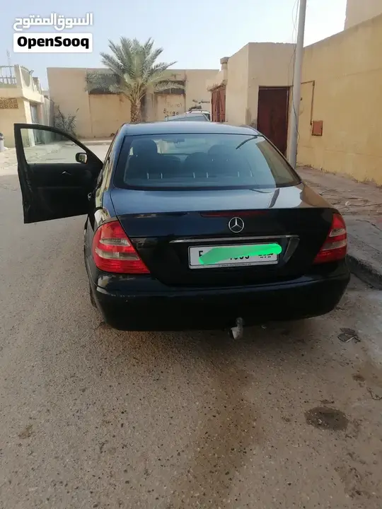 Mercedes-Benz E-Class 2005 photo 2