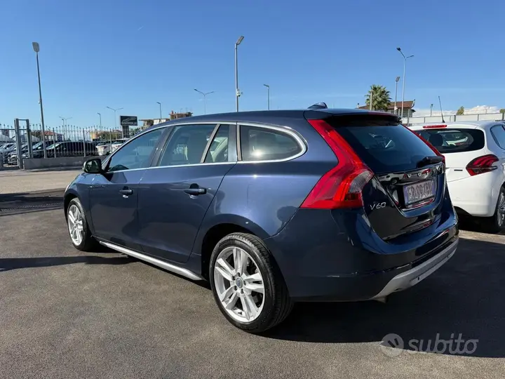 Volvo V60 2013 photo 4