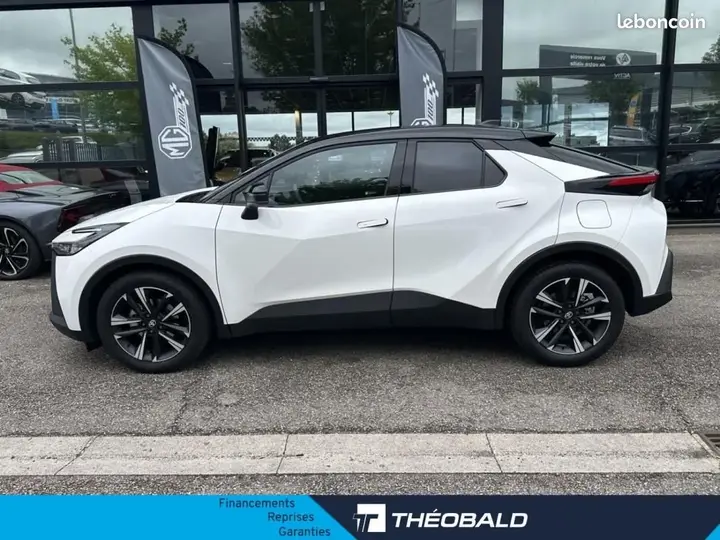 Toyota C-Hr 2026 photo 2