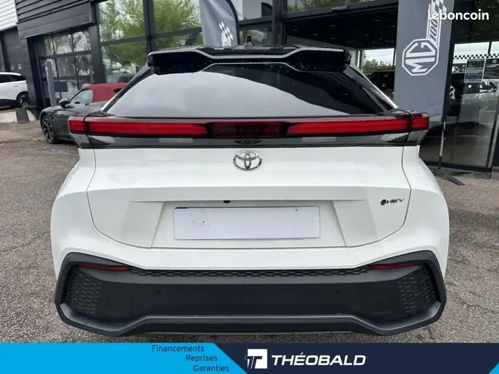 Toyota C-Hr 2026 photo 4