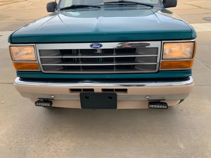 Ford Explorer 1992 photo 4