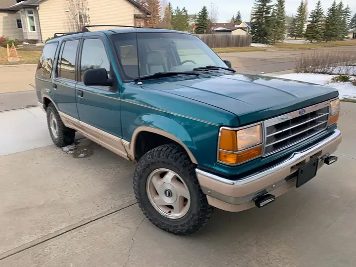 Ford Explorer 1992 photo 3