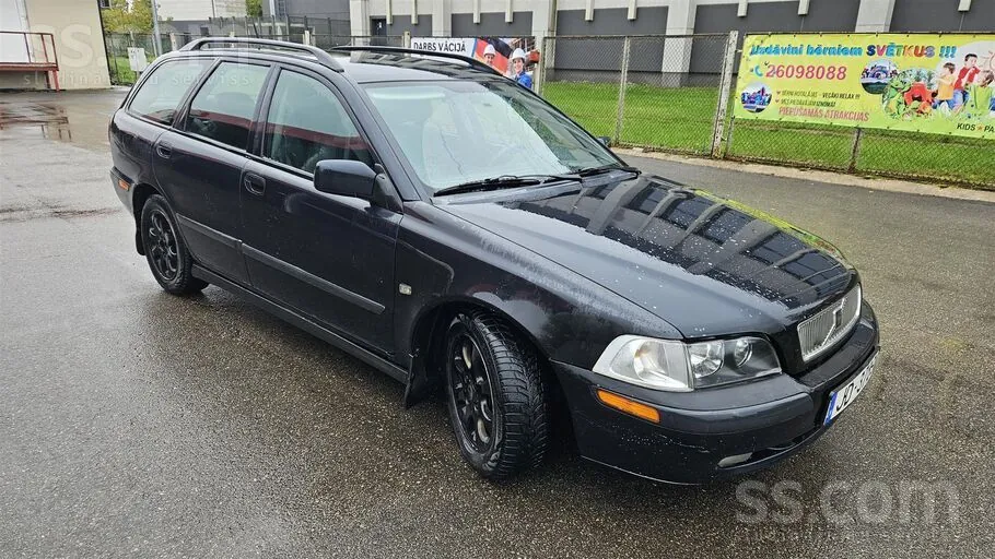 Volvo V40 2001 photo 5