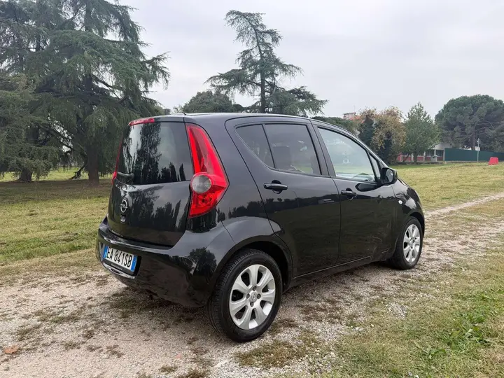 Opel Agila 2010 photo 5