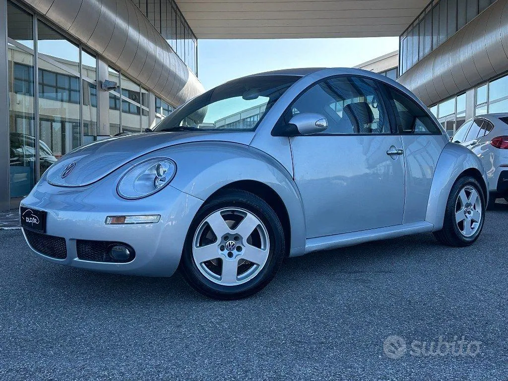 Volkswagen New Beetle