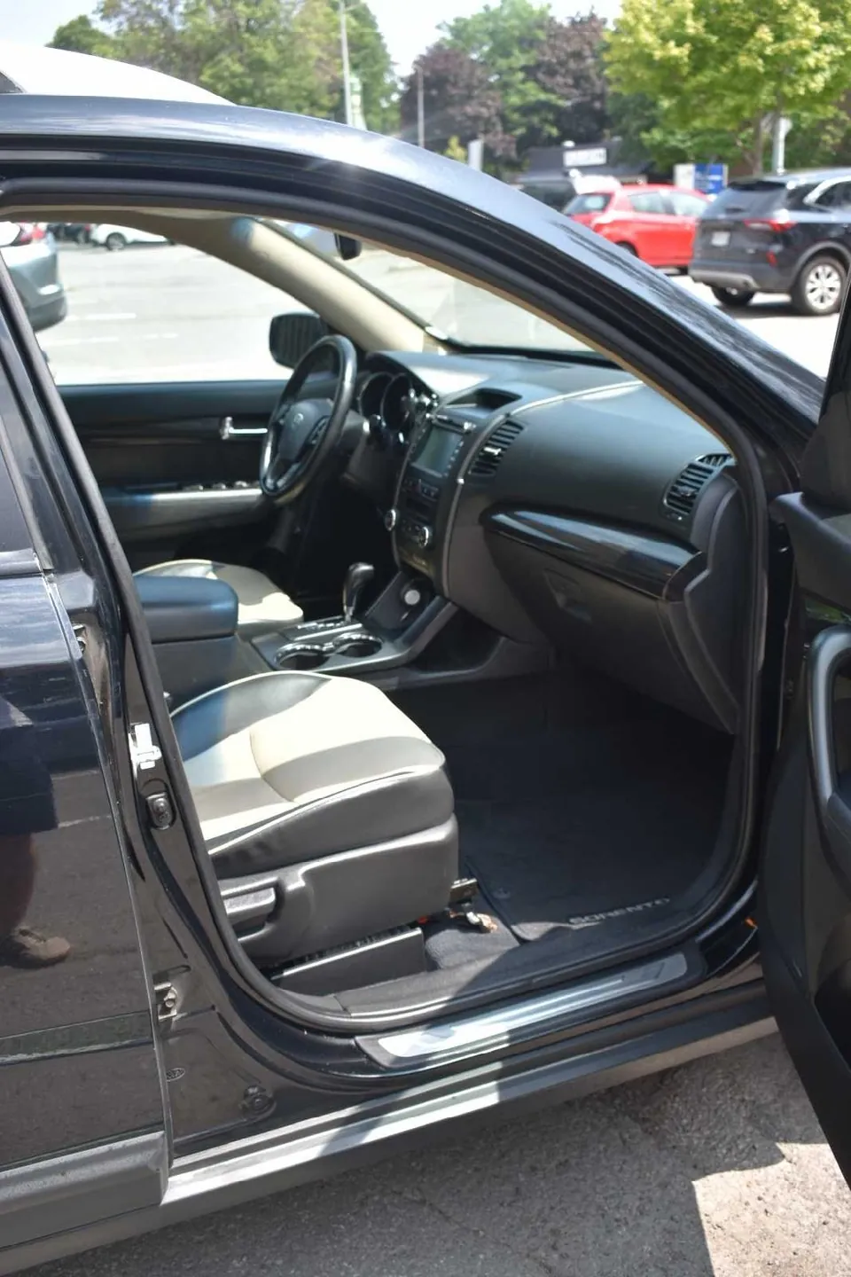 Kia Sorento 2011 photo 4