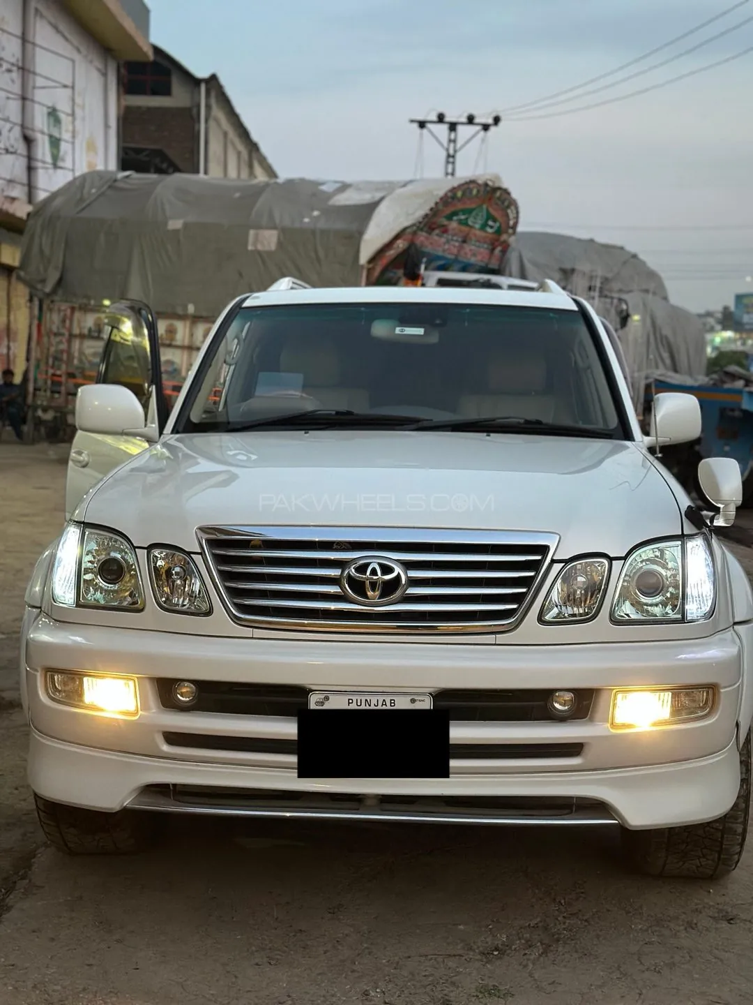Toyota Land Cruiser
