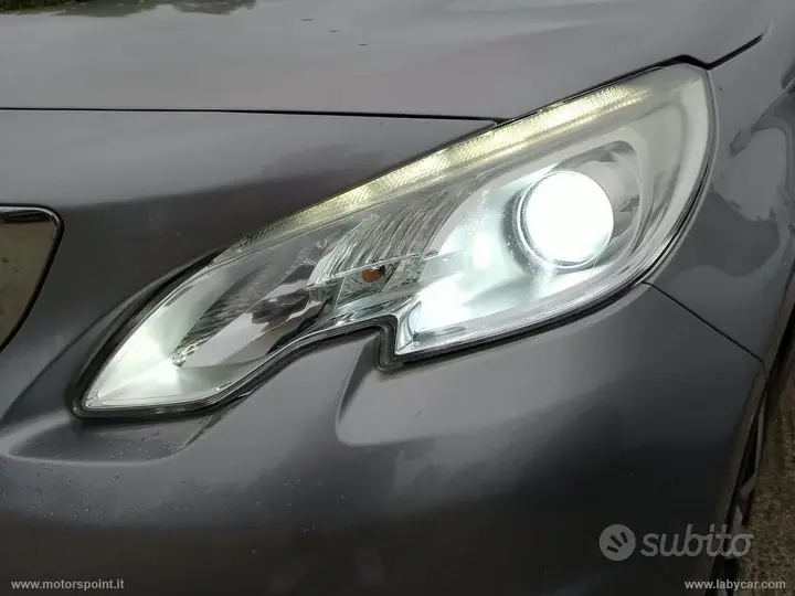 Peugeot 2008 2016 photo 5