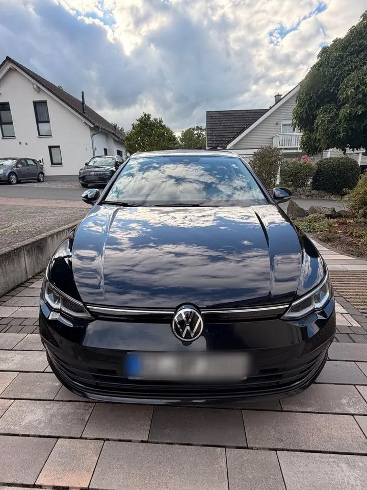 Volkswagen Golf 8
