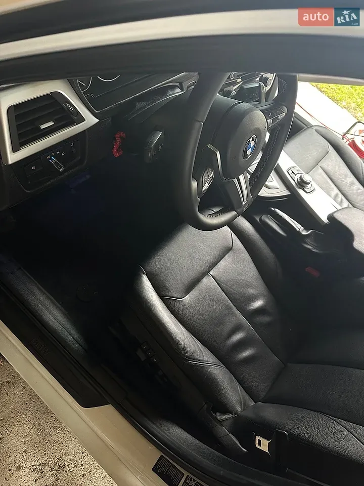 BMW 3 Series 2013 photo 3