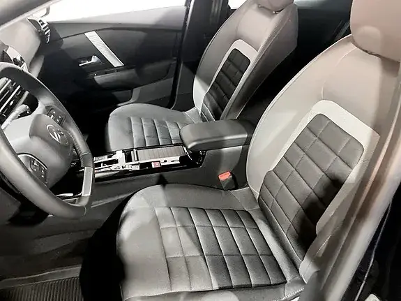 Citroen C4 2025 photo 4