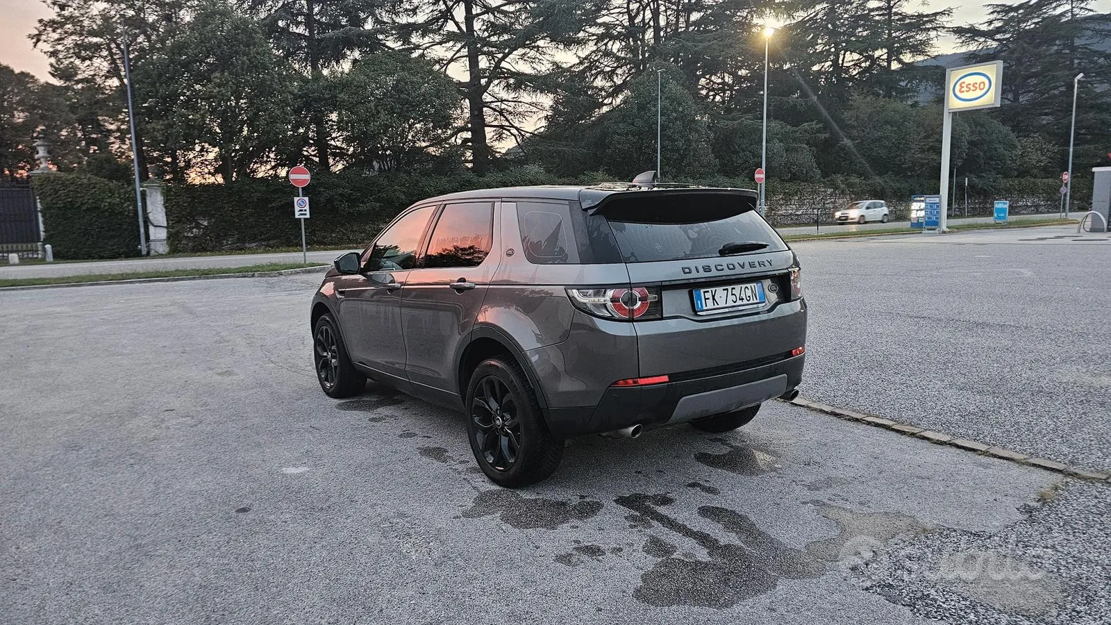 Land Rover Discovery Sport 2017 photo 2