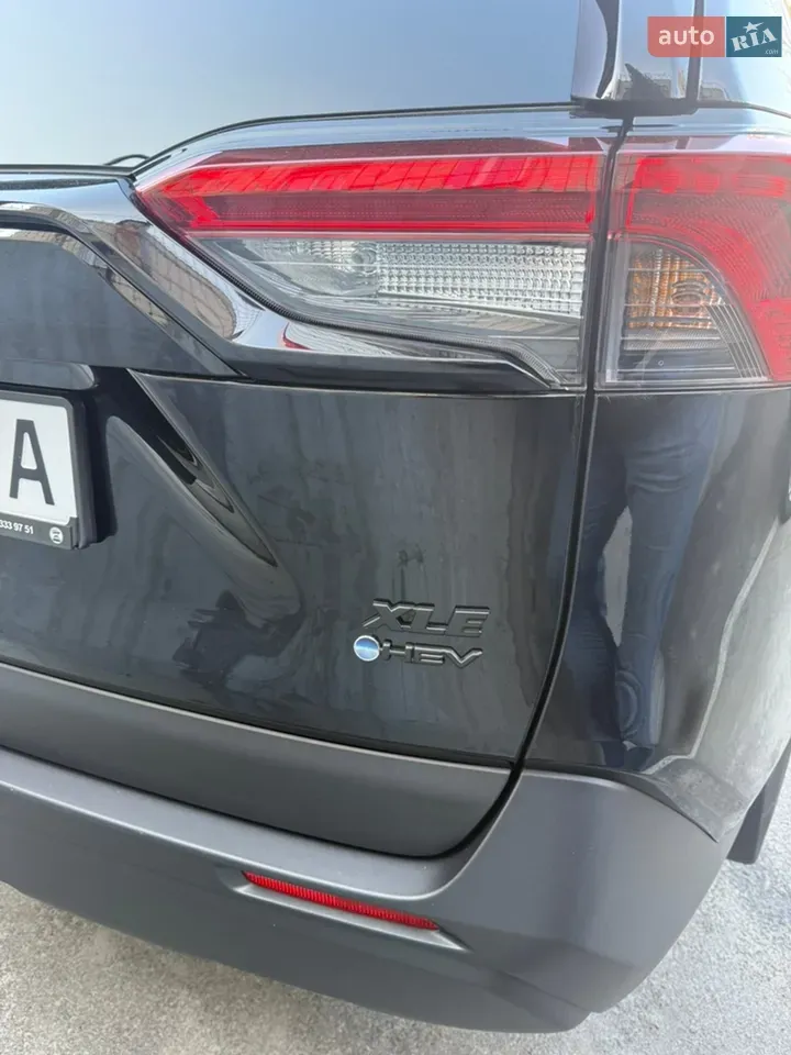 Toyota Rav4 2025 photo 3
