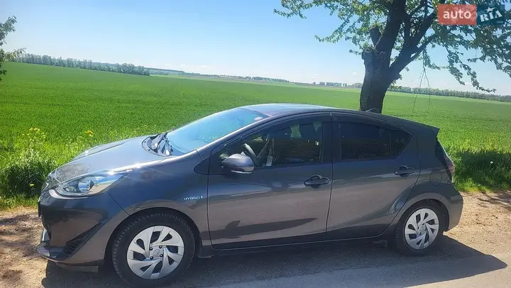 Toyota Aqua 2019 photo 4