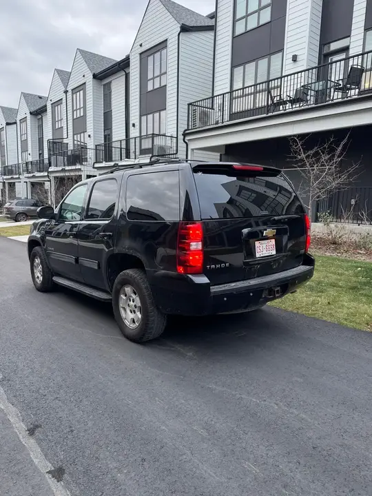 Chevrolet Tahoe 2011 photo 4