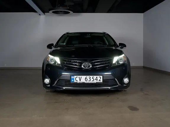 Toyota Avensis 2012 photo 4
