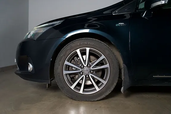 Toyota Avensis 2012 photo 3