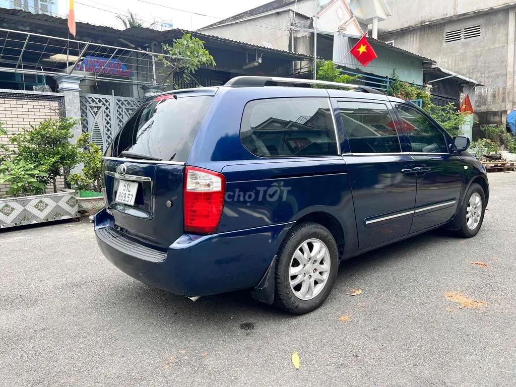 Kia Carnival 2009 photo 5