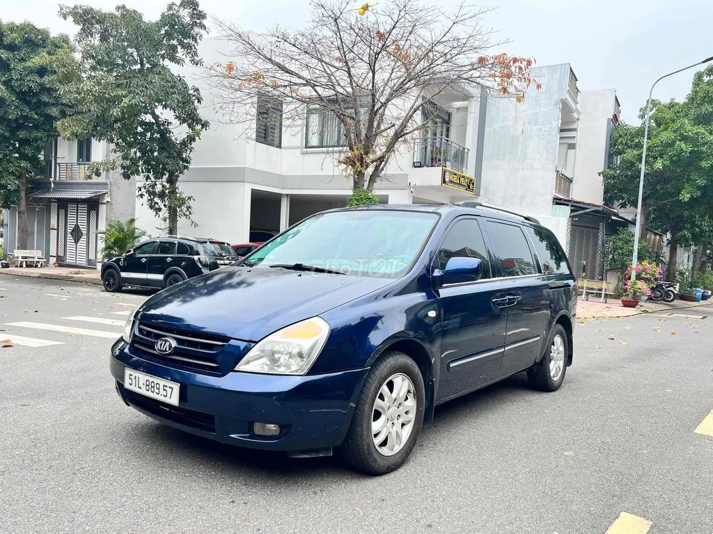 Kia Carnival 2009 photo 2