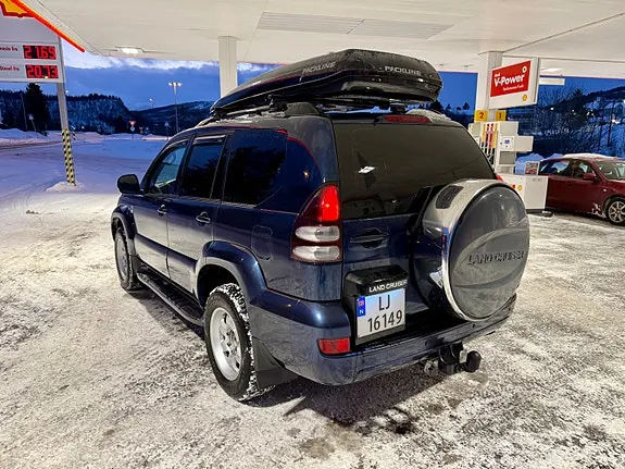 Toyota Land Cruiser 2004 photo 2