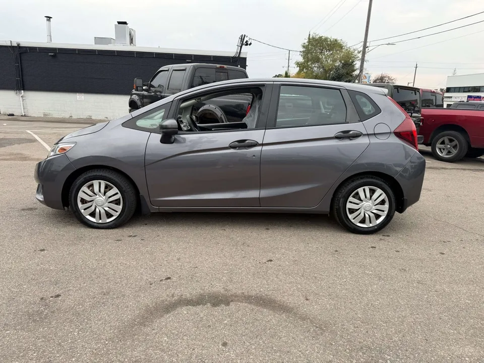 Honda Fit 2016 photo 2