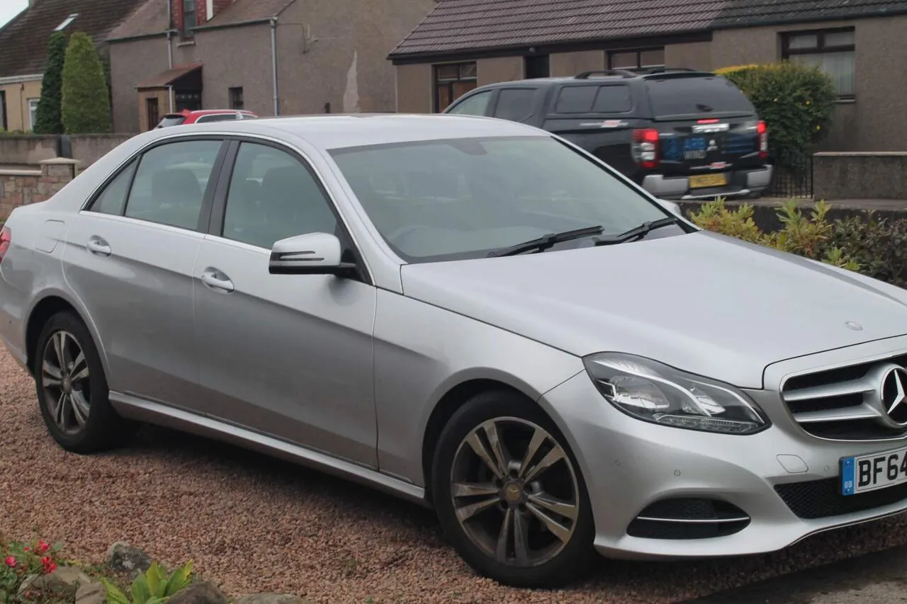 Mercedes-Benz E-Class 2014 photo 2