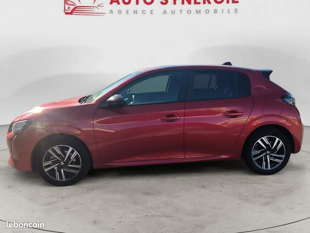 Peugeot 208 2023 photo 2