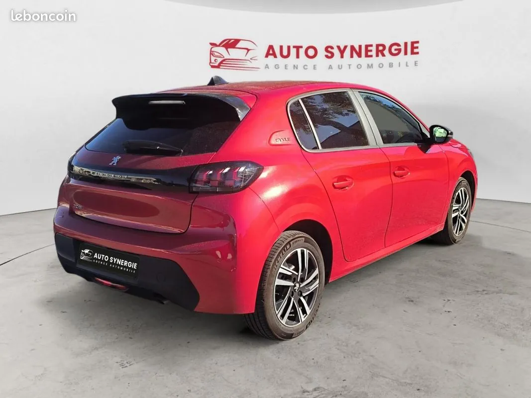 Peugeot 208 2023 photo 5