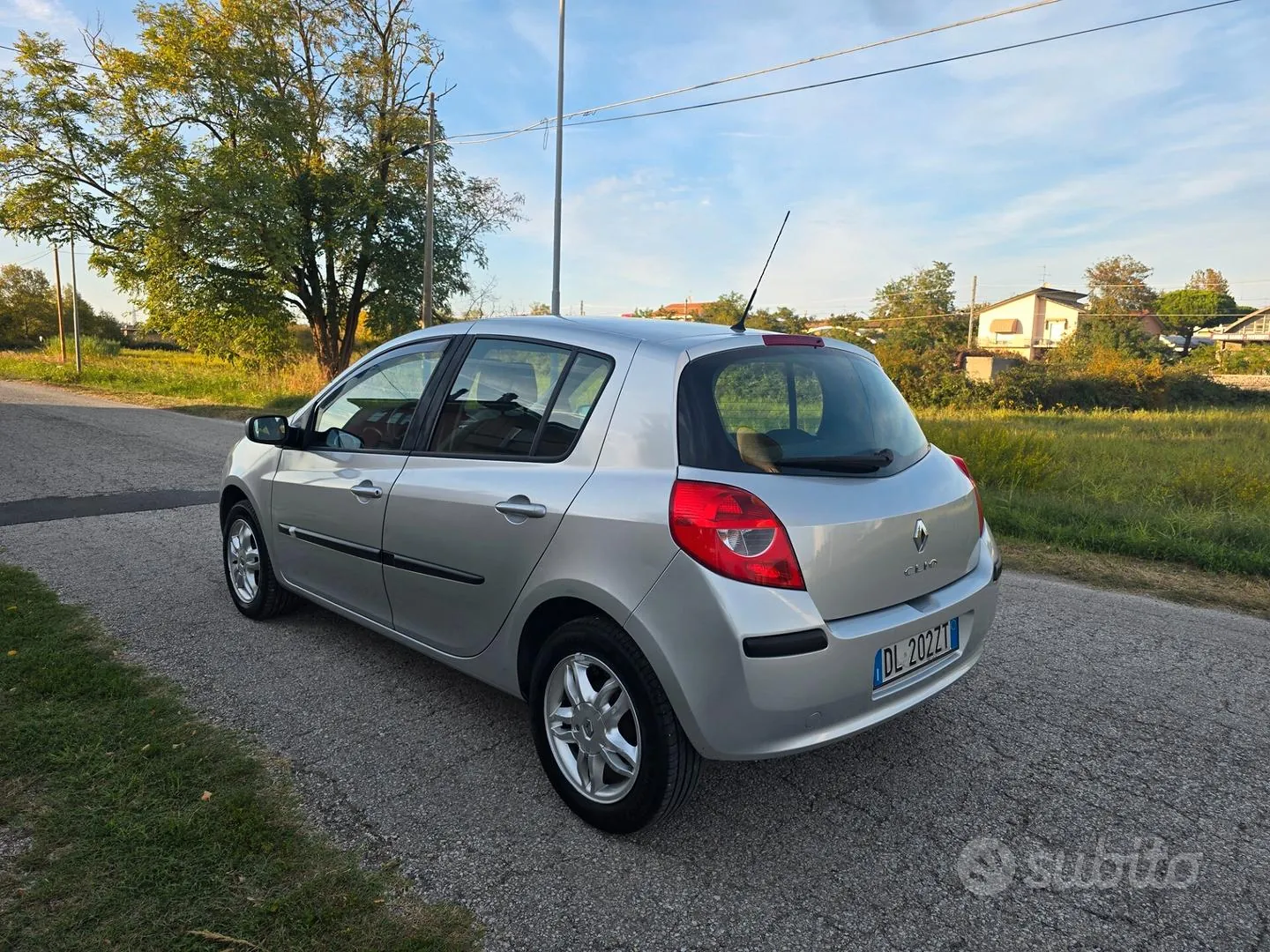 Renault Clio 2007 photo 4